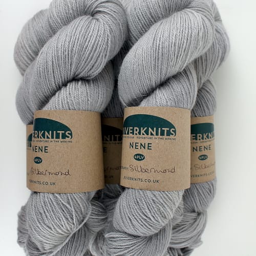 Skeins in a very light silver