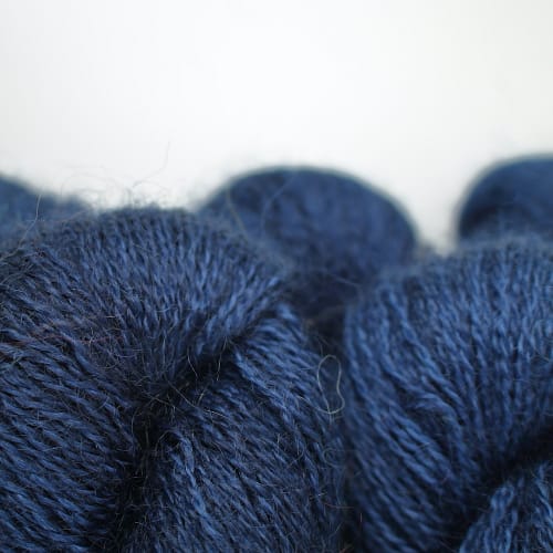 Close up of Aysgarth in the Sapphire colourway